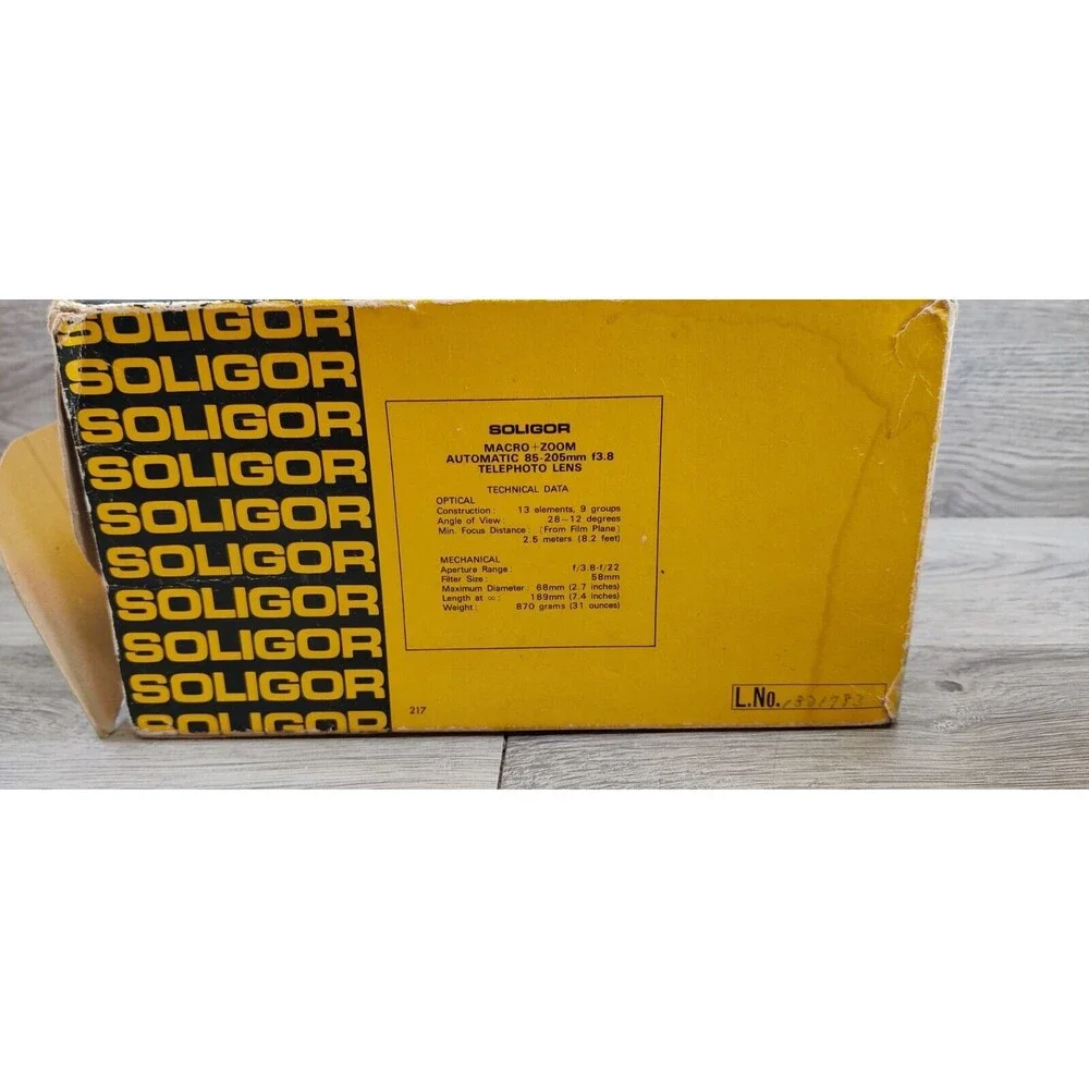 Vintage Soligor 85-205mm f3.8 Zoom Lens Canon FD Mount w/ Original Box PARTS